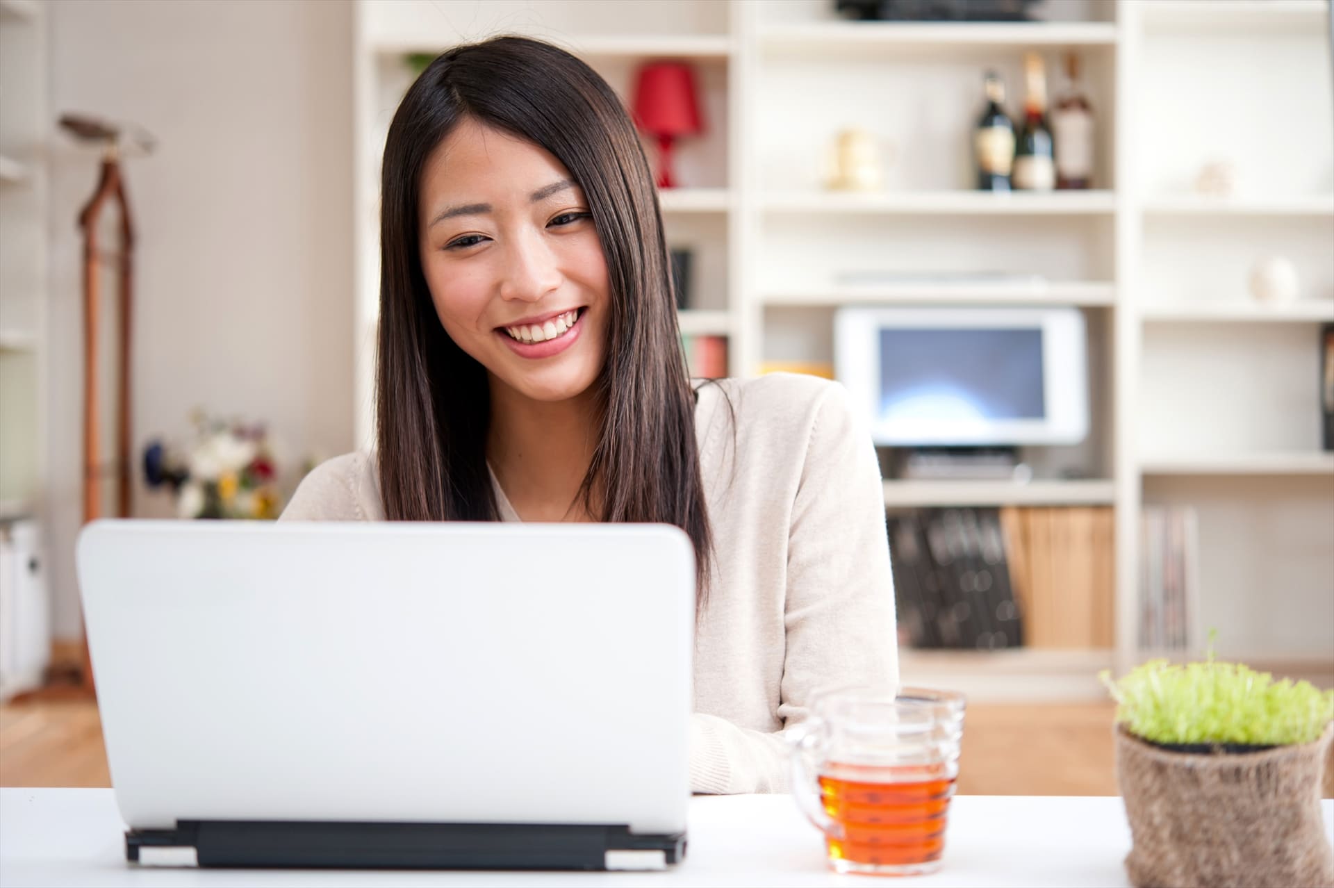 ユーザーへ的確に届いて心を動かす魅力的なコンテンツ制作をお手伝い